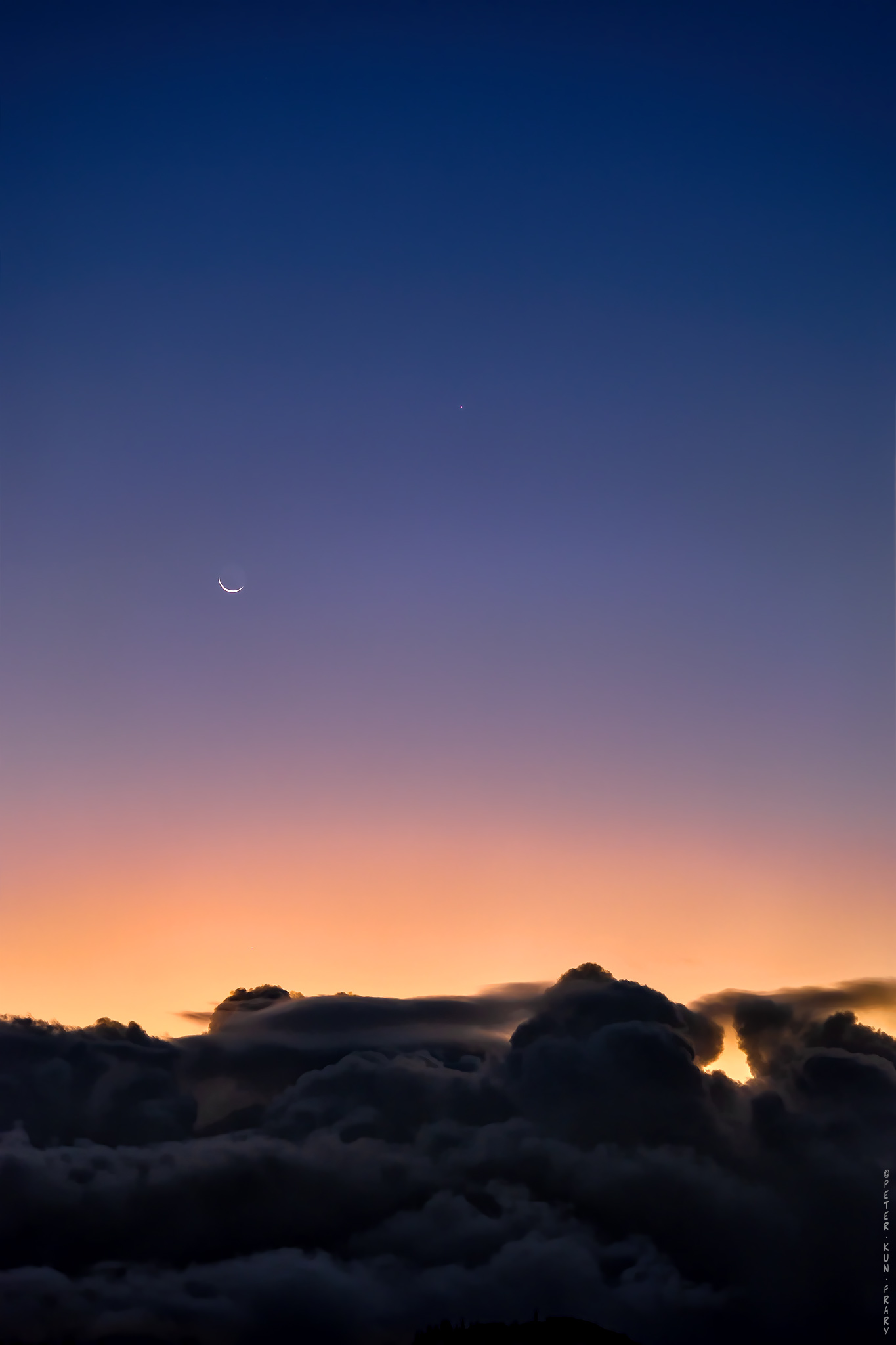 Dreamland | Crescent moon over the Koʻolau Range | Peter Kun Frary