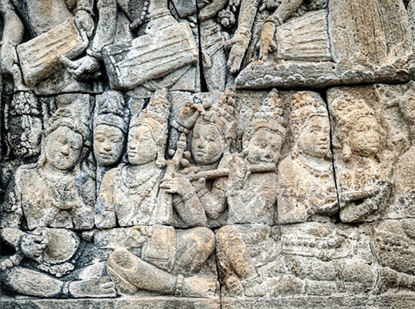 Ancient Gamelan in relief on temple (c. 700) | Borobudur, Java | Photo, Gunawan Kartapranata | Wikimedia Commons