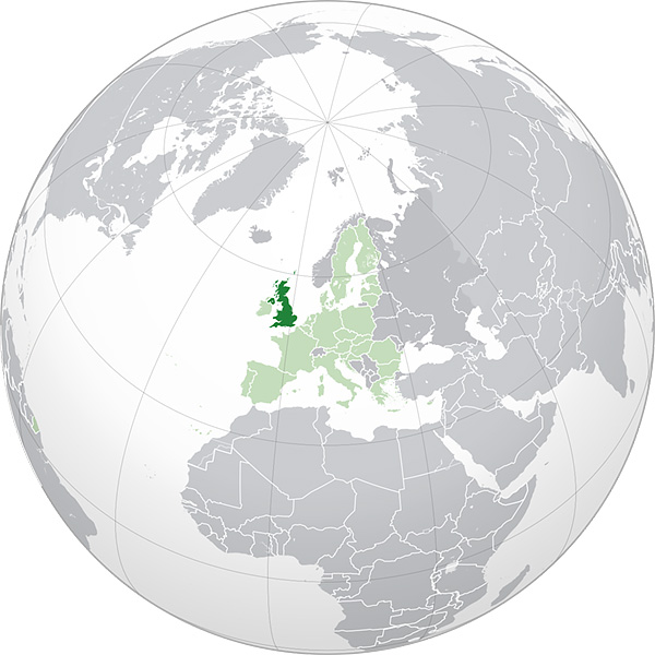 United Kingdom | The dark green portion is the United Kingdom. England comprises the southern half of the island. | Wikimedia Commons